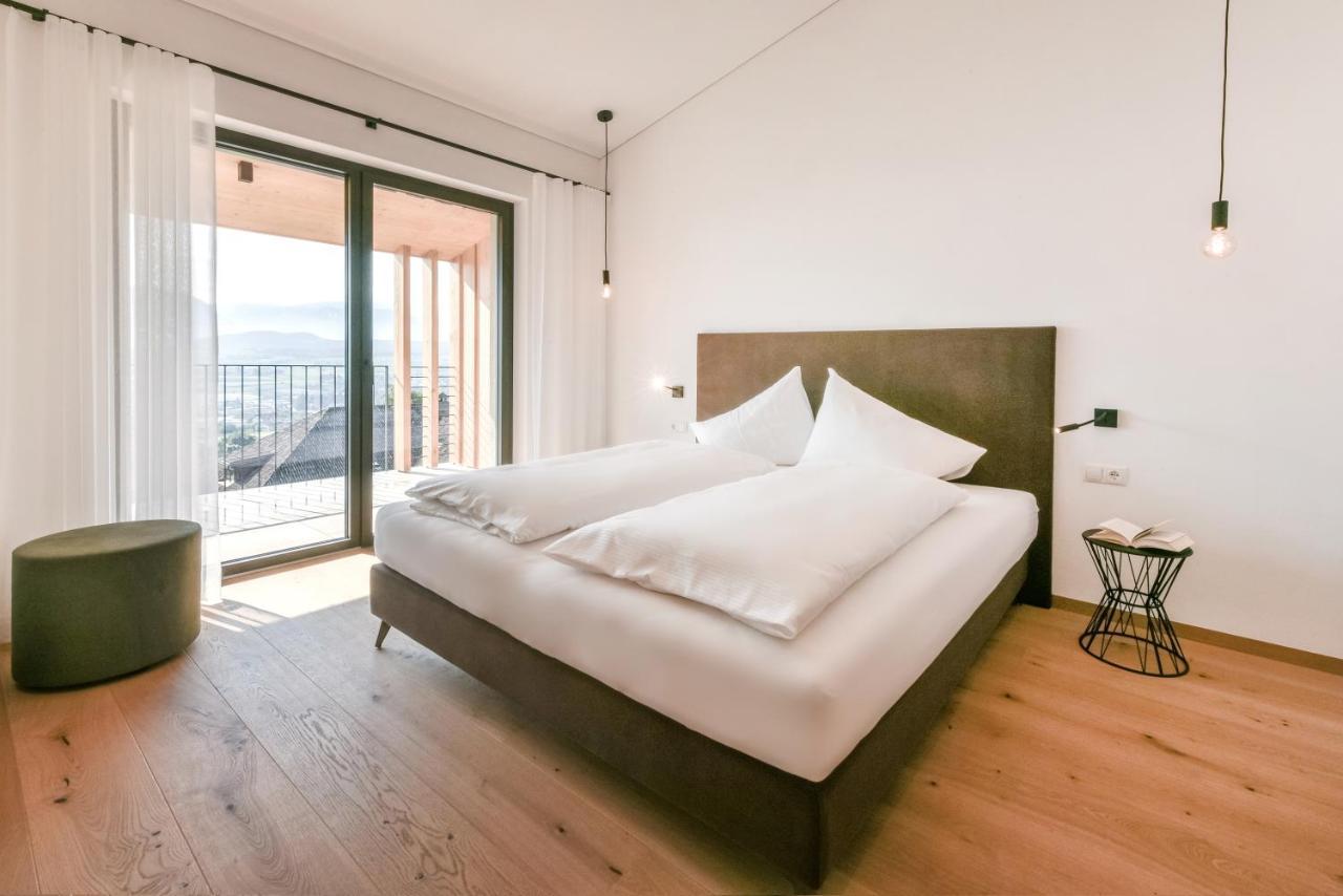 Villa Montis Exclusive Holiday Apartments In Eppan With Spectacular Views Of Dolomites And Bolzano Area Eppan an der Weinstraße Buitenkant foto
