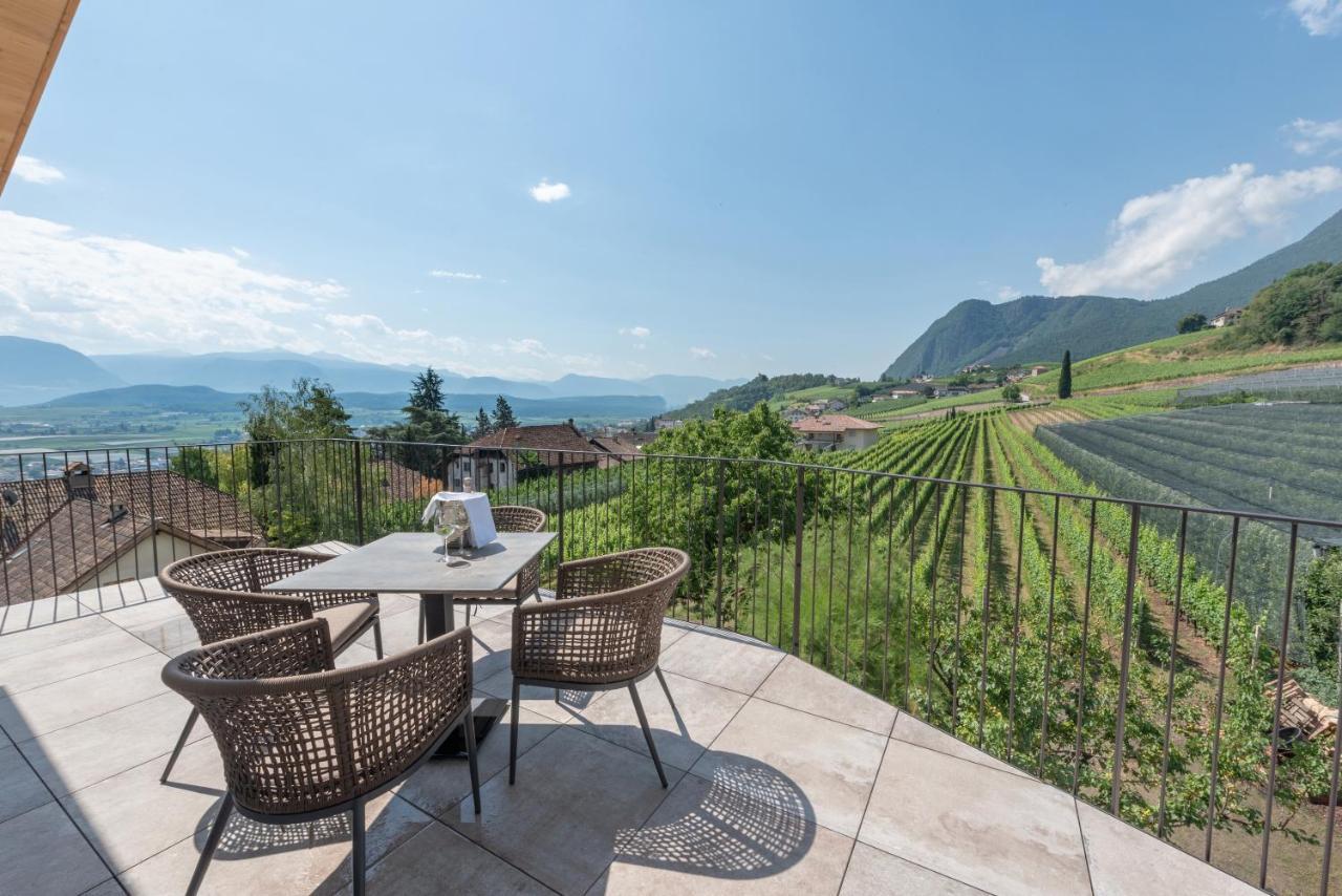 Villa Montis Exclusive Holiday Apartments In Eppan With Spectacular Views Of Dolomites And Bolzano Area Eppan an der Weinstraße Buitenkant foto