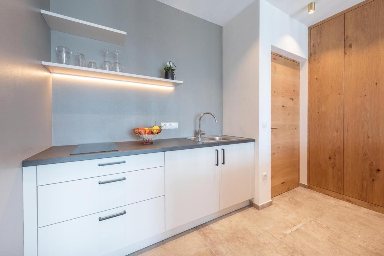 Villa Montis Exclusive Holiday Apartments In Eppan With Spectacular Views Of Dolomites And Bolzano Area Eppan an der Weinstraße Buitenkant foto